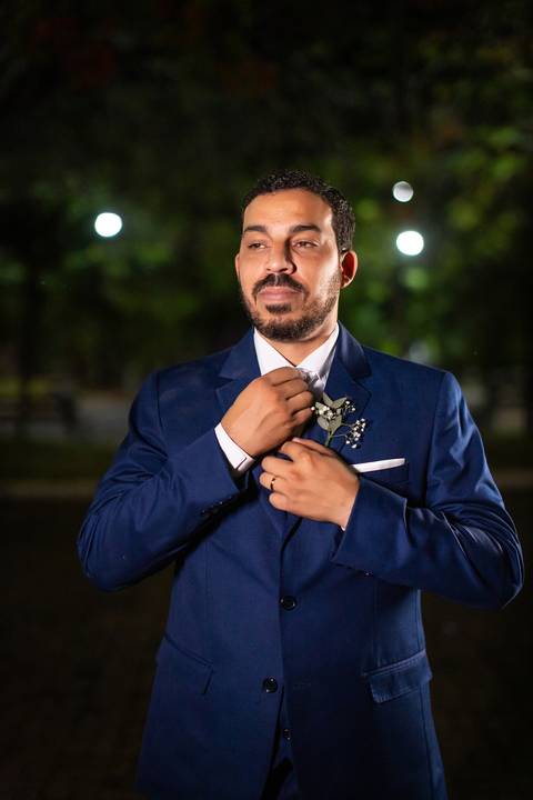 casamento-casar-cerimonia-noiva-vestido-atelie-buque-make-off-maquiagem-fotografo-daniel-custodio-madrinha-dama-cabelo-noivo-padrinho-carro-festa-terno-chacra-bufft-atelie-mae-pai-por-do-sol-love-amor-wedding-brinde-padre-igreja-brinco-sapato-aliança-love'