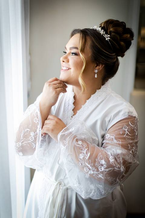 casamento-casar-cerimonia-noiva-vestido-atelie-buque-make-off-maquiagem-fotografo-daniel-custodio-madrinha-dama-cabelo-noivo-padrinho-carro-festa-terno-chacra-bufft-atelie-mae-pai-por-do-sol-love-amor-wedding-brinde-padre-igreja-brinco-sapato-aliança-love'