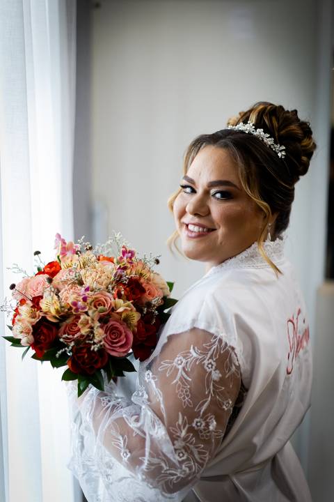 casamento-casar-cerimonia-noiva-vestido-atelie-buque-make-off-maquiagem-fotografo-daniel-custodio-madrinha-dama-cabelo-noivo-padrinho-carro-festa-terno-chacra-bufft-atelie-mae-pai-por-do-sol-love-amor-wedding-brinde-padre-igreja-brinco-sapato-aliança-love'