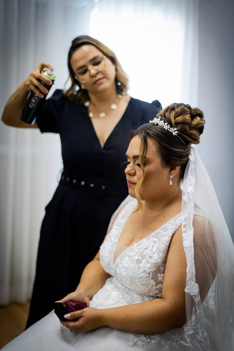 casamento-casar-cerimonia-noiva-vestido-atelie-buque-make-off-maquiagem-fotografo-daniel-custodio-madrinha-dama-cabelo-noivo-padrinho-carro-festa-terno-chacra-bufft-atelie-mae-pai-por-do-sol-love-amor-wedding-brinde-padre-igreja-brinco-sapato-aliança-love'