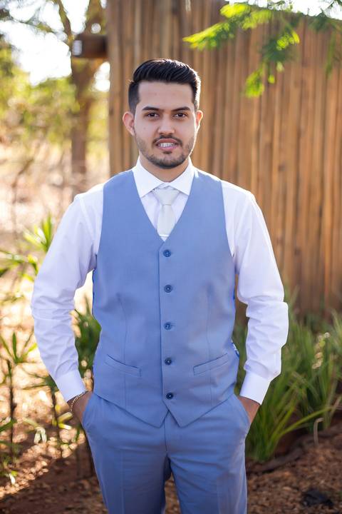 casamento-casar-cerimonia-noiva-vestido-atelie-buque-make-off-maquiagem-fotografo-daniel-custodio-madrinha-dama-cabelo-noivo-padrinho-carro-festa-terno-chacra-bufft-atelie-mae-pai-por-do-sol-love-amor-wedding-brinde-padre-igreja-brinco-sapato-aliança-love'