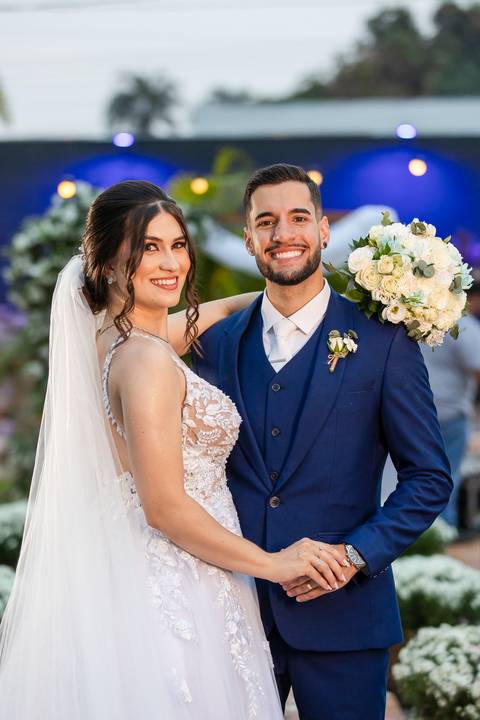 casamento-casar-cerimonia-noiva-vestido-atelie-buque-make-off-maquiagem-fotografo-daniel-custodio-madrinha-dama-cabelo-noivo-padrinho-carro-festa-terno-chacra-bufft-atelie-mae-pai-por-do-sol-love-amor-wedding-brinde-padre-igreja-brinco-sapato-aliança-love'