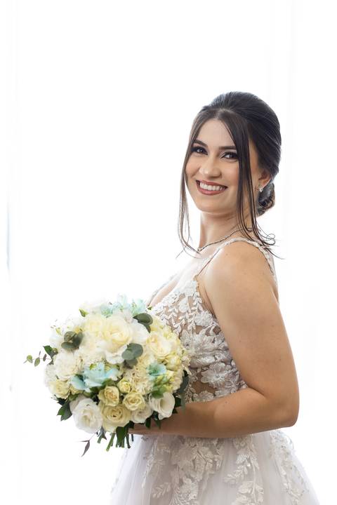 casamento-casar-cerimonia-noiva-vestido-atelie-buque-make-off-maquiagem-fotografo-daniel-custodio-madrinha-dama-cabelo-noivo-padrinho-carro-festa-terno-chacra-bufft-atelie-mae-pai-por-do-sol-love-amor-wedding-brinde-padre-igreja-brinco-sapato-aliança-love'