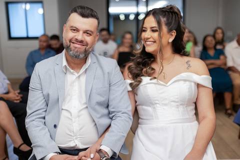 casamento-civil-cartorio-aliança-noiva-noivo-madrinha-padrinho-vestido-foto-fotografo-buque-make-vestido-casar-love-uberlandia-daniel-custodio-patio-sabia-uberlandia-araguari-minas-gerais-sorriso-cerimonia-cerimonial-mãe-pai-anel-certidão-assinatura-amor'