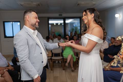 casamento-civil-cartorio-aliança-noiva-noivo-madrinha-padrinho-vestido-foto-fotografo-buque-make-vestido-casar-love-uberlandia-daniel-custodio-patio-sabia-uberlandia-araguari-minas-gerais-sorriso-cerimonia-cerimonial-mãe-pai-anel-certidão-assinatura-amor'