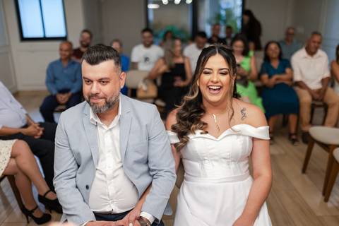 casamento-civil-cartorio-aliança-noiva-noivo-madrinha-padrinho-vestido-foto-fotografo-buque-make-vestido-casar-love-uberlandia-daniel-custodio-patio-sabia-uberlandia-araguari-minas-gerais-sorriso-cerimonia-cerimonial-mãe-pai-anel-certidão-assinatura-amor'