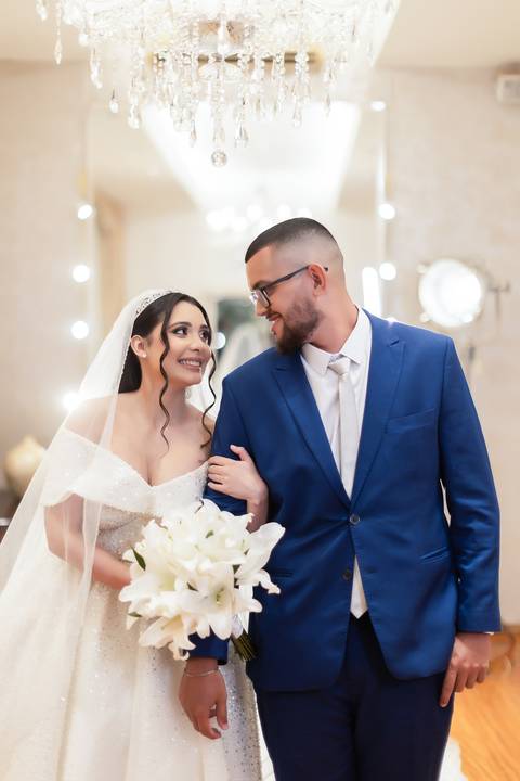 casamento-casa-fotografo-de-casamento-daniel-custodio-fotografias-noiva-noivo-madrinha-padrinho-vestido-make-cabelo-maquiagem-buque-mãe-pai-love-cerimonial-cerimonia-igreja-aliança-padre-buffet-DJ-familia-uberlandia-minas-gerias-brasil-foto-amor-brinde-'