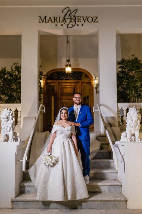 casamento-casa-fotografo-de-casamento-daniel-custodio-fotografias-noiva-noivo-madrinha-padrinho-vestido-make-cabelo-maquiagem-buque-mãe-pai-love-cerimonial-cerimonia-igreja-aliança-padre-buffet-DJ-familia-uberlandia-minas-gerias-brasil-foto-amor-brinde-'