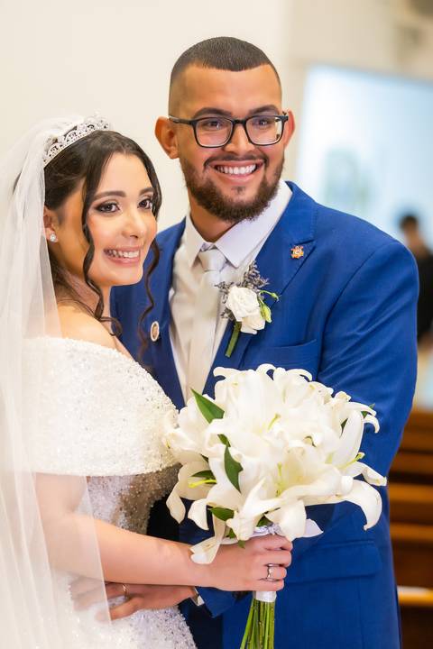 casamento-casa-fotografo-de-casamento-daniel-custodio-fotografias-noiva-noivo-madrinha-padrinho-vestido-make-cabelo-maquiagem-buque-mãe-pai-love-cerimonial-cerimonia-igreja-aliança-padre-buffet-DJ-familia-uberlandia-minas-gerias-brasil-foto-amor-brinde-'
