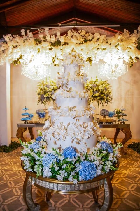 casamento-casa-fotografo-de-casamento-daniel-custodio-fotografias-noiva-noivo-madrinha-padrinho-vestido-make-cabelo-maquiagem-buque-mãe-pai-love-cerimonial-cerimonia-igreja-aliança-padre-buffet-DJ-familia-uberlandia-minas-gerias-brasil-foto-amor-brinde-'