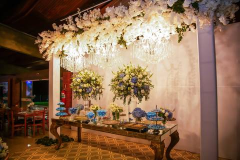 casamento-casa-fotografo-de-casamento-daniel-custodio-fotografias-noiva-noivo-madrinha-padrinho-vestido-make-cabelo-maquiagem-buque-mãe-pai-love-cerimonial-cerimonia-igreja-aliança-padre-buffet-DJ-familia-uberlandia-minas-gerias-brasil-foto-amor-brinde-'