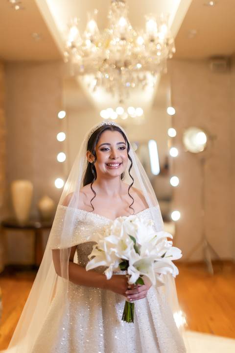 casamento-casa-fotografo-de-casamento-daniel-custodio-fotografias-noiva-noivo-madrinha-padrinho-vestido-make-cabelo-maquiagem-buque-mãe-pai-love-cerimonial-cerimonia-igreja-aliança-padre-buffet-DJ-familia-uberlandia-minas-gerias-brasil-foto-amor-brinde-'