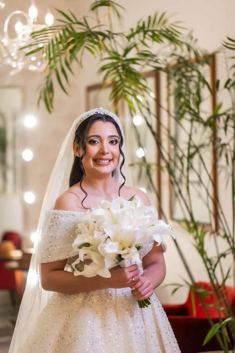 casamento-casa-fotografo-de-casamento-daniel-custodio-fotografias-noiva-noivo-madrinha-padrinho-vestido-make-cabelo-maquiagem-buque-mãe-pai-love-cerimonial-cerimonia-igreja-aliança-padre-buffet-DJ-familia-uberlandia-minas-gerias-brasil-foto-amor-brinde-'