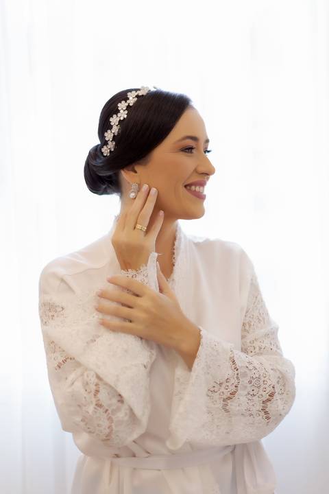 casamento-casa-fotografo-de-casamento-daniel-custodio-fotografias-noiva-noivo-madrinha-padrinho-vestido-make-cabelo-maquiagem-buque-mãe-pai-love-cerimonial-cerimonia-igreja-aliança-padre-buffet-DJ-familia-uberlandia-minas-gerias-brasil-foto-amor-brinde-'