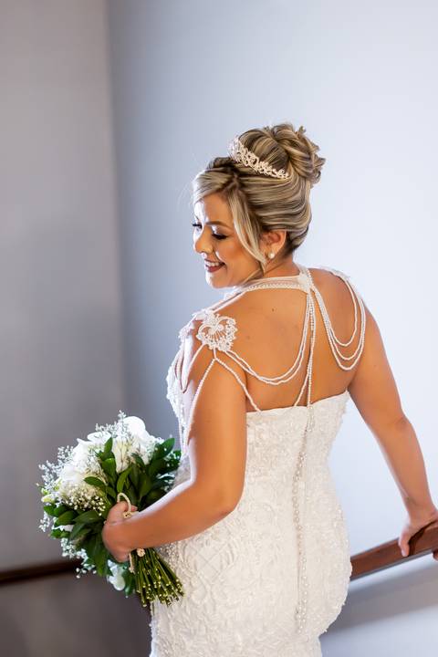 casamento-casa-fotografo-de-casamento-daniel-custodio-fotografias-noiva-noivo-madrinha-padrinho-vestido-make-cabelo-maquiagem-buque-mãe-pai-love-cerimonial-cerimonia-igreja-aliança-padre-buffet-DJ-familia-uberlandia-minas-gerias-brasil-foto-amor-brinde-'