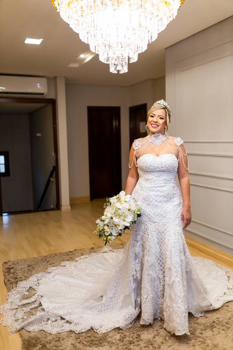 casamento-casa-fotografo-de-casamento-daniel-custodio-fotografias-noiva-noivo-madrinha-padrinho-vestido-make-cabelo-maquiagem-buque-mãe-pai-love-cerimonial-cerimonia-igreja-aliança-padre-buffet-DJ-familia-uberlandia-minas-gerias-brasil-foto-amor-brinde-'