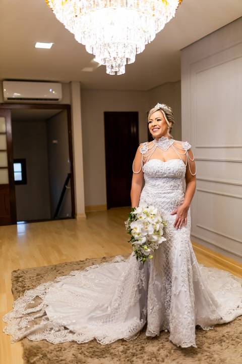 casamento-casa-fotografo-de-casamento-daniel-custodio-fotografias-noiva-noivo-madrinha-padrinho-vestido-make-cabelo-maquiagem-buque-mãe-pai-love-cerimonial-cerimonia-igreja-aliança-padre-buffet-DJ-familia-uberlandia-minas-gerias-brasil-foto-amor-brinde-'