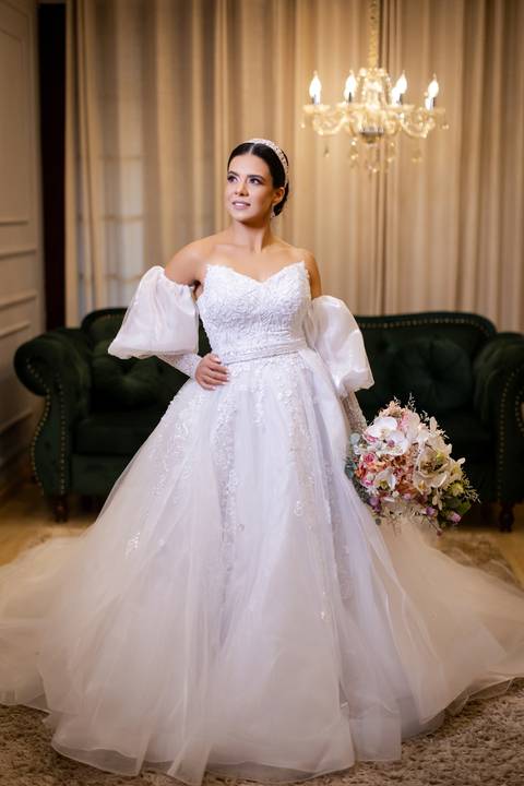 casamento-casa-fotografo-de-casamento-daniel-custodio-fotografias-noiva-noivo-madrinha-padrinho-vestido-make-cabelo-maquiagem-buque-mãe-pai-love-cerimonial-cerimonia-igreja-aliança-padre-buffet-DJ-familia-uberlandia-minas-gerias-brasil-foto-amor-brinde-'