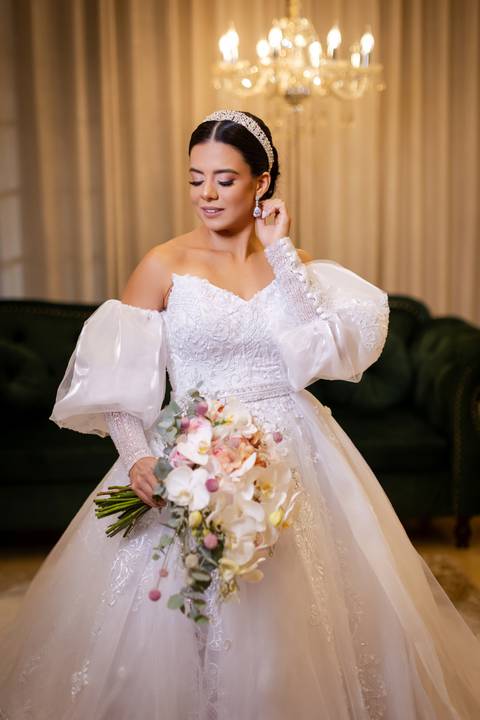 casamento-casa-fotografo-de-casamento-daniel-custodio-fotografias-noiva-noivo-madrinha-padrinho-vestido-make-cabelo-maquiagem-buque-mãe-pai-love-cerimonial-cerimonia-igreja-aliança-padre-buffet-DJ-familia-uberlandia-minas-gerias-brasil-foto-amor-brinde-'