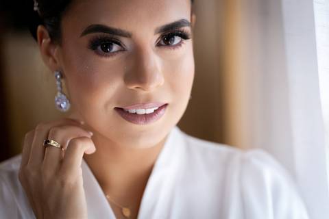 casamento-casa-fotografo-de-casamento-daniel-custodio-fotografias-noiva-noivo-madrinha-padrinho-vestido-make-cabelo-maquiagem-buque-mãe-pai-love-cerimonial-cerimonia-igreja-aliança-padre-buffet-DJ-familia-uberlandia-minas-gerias-brasil-foto-amor-brinde-'