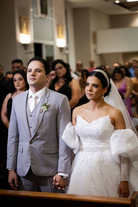 casamento-casa-fotografo-de-casamento-daniel-custodio-fotografias-noiva-noivo-madrinha-padrinho-vestido-make-cabelo-maquiagem-buque-mãe-pai-love-cerimonial-cerimonia-igreja-aliança-padre-buffet-DJ-familia-uberlandia-minas-gerias-brasil-foto-amor-brinde-'