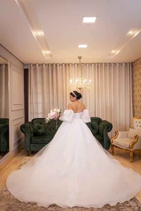 casamento-casa-fotografo-de-casamento-daniel-custodio-fotografias-noiva-noivo-madrinha-padrinho-vestido-make-cabelo-maquiagem-buque-mãe-pai-love-cerimonial-cerimonia-igreja-aliança-padre-buffet-DJ-familia-uberlandia-minas-gerias-brasil-foto-amor-brinde-'