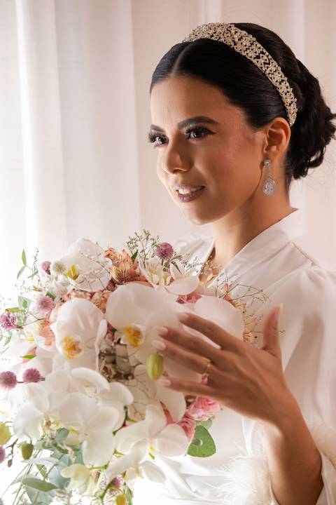 casamento-casa-fotografo-de-casamento-daniel-custodio-fotografias-noiva-noivo-madrinha-padrinho-vestido-make-cabelo-maquiagem-buque-mãe-pai-love-cerimonial-cerimonia-igreja-aliança-padre-buffet-DJ-familia-uberlandia-minas-gerias-brasil-foto-amor-brinde-'