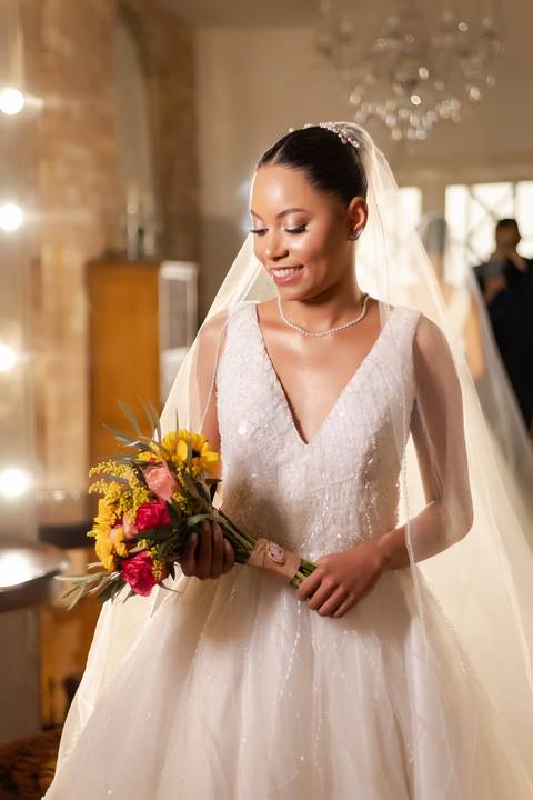 casamento-casa-fotografo-de-casamento-daniel-custodio-fotografias-noiva-noivo-madrinha-padrinho-vestido-make-cabelo-maquiagem-buque-mãe-pai-love-cerimonial-cerimonia-igreja-aliança-padre-buffet-DJ-familia-uberlandia-minas-gerias-brasil-foto-amor-brinde-'