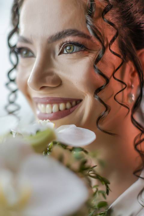 casamento-casar-noiva-make-off-hotel-vestido-buque-madrinha-mae-aliança-noivo-terno-igreja-civil-uberlandia-daniel-custodio-fotografias-fotos-wedding-buffet-chacara-po-do-sol-cerimonial-cerimonia-dj-padrinhos-festa-dança-filmagem-instagram-reels-maquiagem'