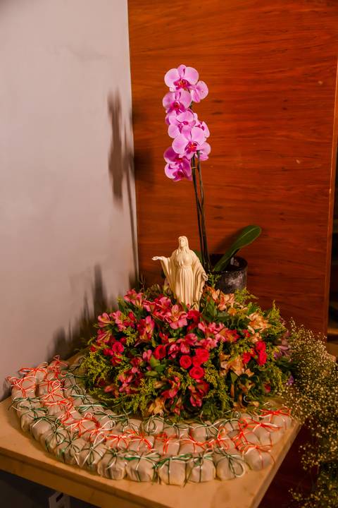 casamento-casar-noiva-make-off-hotel-vestido-buque-madrinha-mae-aliança-noivo-terno-igreja-civil-uberlandia-daniel-custodio-fotografias-fotos-wedding-buffet-chacara-po-do-sol-cerimonial-cerimonia-dj-padrinhos-festa-dança-filmagem-instagram-reels-maquiagem'