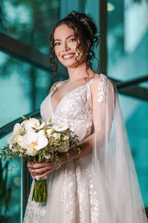 casamento-casar-noiva-make-off-hotel-vestido-buque-madrinha-mae-aliança-noivo-terno-igreja-civil-uberlandia-daniel-custodio-fotografias-fotos-wedding-buffet-chacara-po-do-sol-cerimonial-cerimonia-dj-padrinhos-festa-dança-filmagem-instagram-reels-maquiagem'