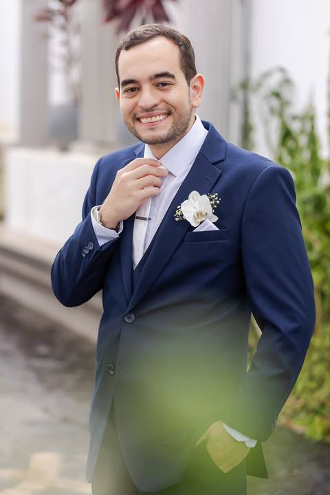 casamento-casar-noiva-make-off-hotel-vestido-buque-madrinha-mae-aliança-noivo-terno-igreja-civil-uberlandia-daniel-custodio-fotografias-fotos-wedding-buffet-chacara-po-do-sol-cerimonial-cerimonia-dj-padrinhos-festa-dança-filmagem-instagram-reels-maquiagem'