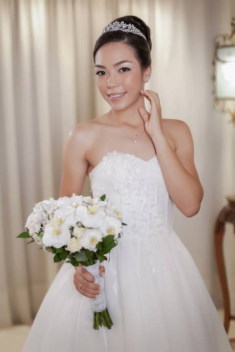 casamento-casa-fotografo-de-casamento-daniel-custodio-fotografias-noiva-noivo-madrinha-padrinho-vestido-make-cabelo-maquiagem-buque-mãe-pai-love-cerimonial-cerimonia-igreja-aliança-padre-buffet-DJ-familia-uberlandia-minas-gerias-brasil-foto-amor-brinde-'