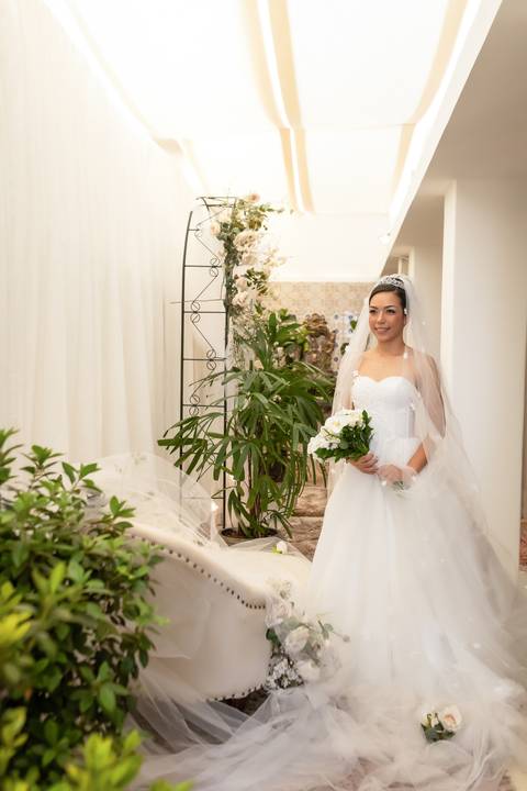casamento-casa-fotografo-de-casamento-daniel-custodio-fotografias-noiva-noivo-madrinha-padrinho-vestido-make-cabelo-maquiagem-buque-mãe-pai-love-cerimonial-cerimonia-igreja-aliança-padre-buffet-DJ-familia-uberlandia-minas-gerias-brasil-foto-amor-brinde-'