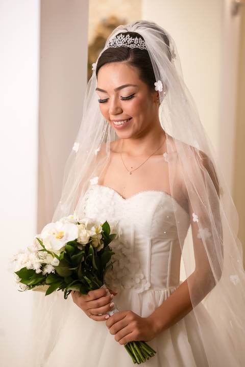 casamento-casa-fotografo-de-casamento-daniel-custodio-fotografias-noiva-noivo-madrinha-padrinho-vestido-make-cabelo-maquiagem-buque-mãe-pai-love-cerimonial-cerimonia-igreja-aliança-padre-buffet-DJ-familia-uberlandia-minas-gerias-brasil-foto-amor-brinde-'