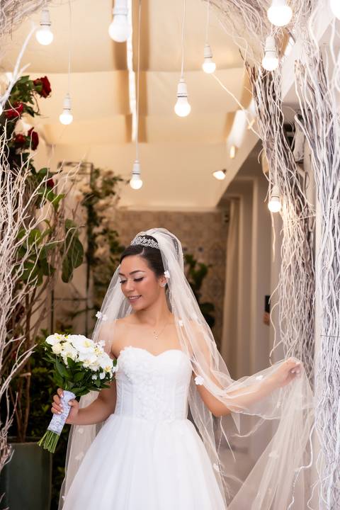 casamento-casa-fotografo-de-casamento-daniel-custodio-fotografias-noiva-noivo-madrinha-padrinho-vestido-make-cabelo-maquiagem-buque-mãe-pai-love-cerimonial-cerimonia-igreja-aliança-padre-buffet-DJ-familia-uberlandia-minas-gerias-brasil-foto-amor-brinde-'