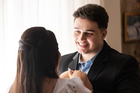 pre-wedding-ensaio-fotos-fotografias-casal-retrato-casar-casamento-wedding-patio-vinhedos-floresta-do-lobo-daniel-custodio-fotografo-noiva-noivo-civil-vestido-buque-make-madrinha-padrinho-por-do-sol-uberlandia-love-igreja-chacara-pet-cerimonial-cerimonia-'