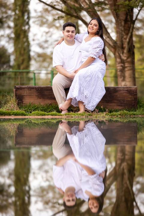 pre-wedding-ensaio-fotos-fotografias-casal-retrato-casar-casamento-wedding-patio-vinhedos-floresta-do-lobo-daniel-custodio-fotografo-noiva-noivo-civil-vestido-buque-make-madrinha-padrinho-por-do-sol-uberlandia-love-igreja-chacara-pet-cerimonial-cerimonia-'