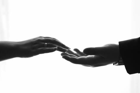 pre-wedding-ensaio-fotos-fotografias-casal-retrato-casar-casamento-wedding-patio-vinhedos-floresta-do-lobo-daniel-custodio-fotografo-noiva-noivo-civil-vestido-buque-make-madrinha-padrinho-por-do-sol-uberlandia-love-igreja-chacara-pet-cerimonial-cerimonia-'