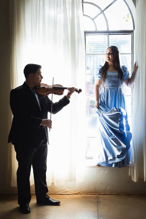 pre-wedding-ensaio-fotos-fotografias-casal-retrato-casar-casamento-wedding-patio-vinhedos-floresta-do-lobo-daniel-custodio-fotografo-noiva-noivo-civil-vestido-buque-make-madrinha-padrinho-por-do-sol-uberlandia-love-igreja-chacara-pet-cerimonial-cerimonia-'