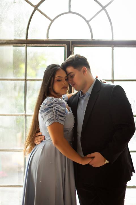 pre-wedding-ensaio-fotos-fotografias-casal-retrato-casar-casamento-wedding-patio-vinhedos-floresta-do-lobo-daniel-custodio-fotografo-noiva-noivo-civil-vestido-buque-make-madrinha-padrinho-por-do-sol-uberlandia-love-igreja-chacara-pet-cerimonial-cerimonia-'