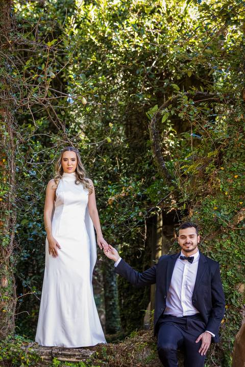 pre-wedding-araxa-minas-noiva-noivo-ensaio-namorados-fotografo-fotografias-daniel-custodio-buque-vestido-horizonte-perdido-amor-love-buque-atelie-cerimonial-cerimonia-por-do-sol-padrinhos-madrinhas-aliança-civil-casar-chacara-buffet-make-maquiagem-amor-oi'