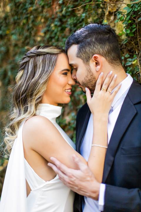 pre-wedding-araxa-minas-noiva-noivo-ensaio-namorados-fotografo-fotografias-daniel-custodio-buque-vestido-horizonte-perdido-amor-love-buque-atelie-cerimonial-cerimonia-por-do-sol-padrinhos-madrinhas-aliança-civil-casar-chacara-buffet-make-maquiagem-amor-oi'