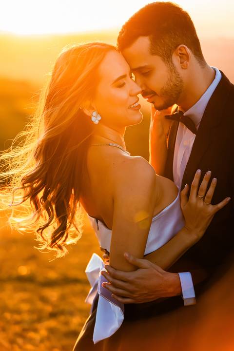 pre-wedding-araxa-minas-noiva-noivo-ensaio-namorados-fotografo-fotografias-daniel-custodio-buque-vestido-horizonte-perdido-amor-love-buque-atelie-cerimonial-cerimonia-por-do-sol-padrinhos-madrinhas-aliança-civil-casar-chacara-buffet-make-maquiagem-amor-oi'
