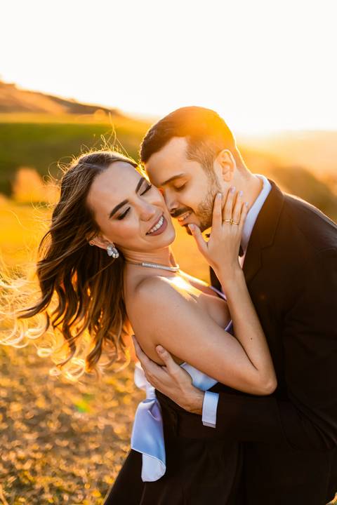 pre-wedding-araxa-minas-noiva-noivo-ensaio-namorados-fotografo-fotografias-daniel-custodio-buque-vestido-horizonte-perdido-amor-love-buque-atelie-cerimonial-cerimonia-por-do-sol-padrinhos-madrinhas-aliança-civil-casar-chacara-buffet-make-maquiagem-amor-oi'
