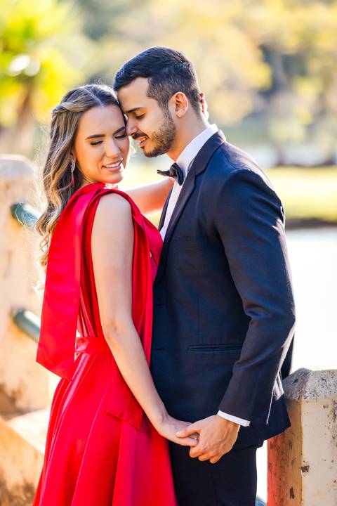 pre-wedding-araxa-minas-noiva-noivo-ensaio-namorados-fotografo-fotografias-daniel-custodio-buque-vestido-horizonte-perdido-amor-love-buque-atelie-cerimonial-cerimonia-por-do-sol-padrinhos-madrinhas-aliança-civil-casar-chacara-buffet-make-maquiagem-amor-oi'
