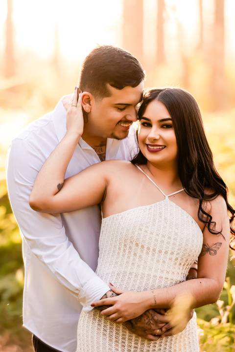 pre-wedding-araxa-minas-noiva-noivo-ensaio-namorados-fotografo-fotografias-daniel-custodio-buque-vestido-horizonte-perdido-amor-love-buque-atelie-cerimonial-cerimonia-por-do-sol-padrinhos-madrinhas-aliança-civil-casar-chacara-buffet-make-maquiagem-amor-oi'