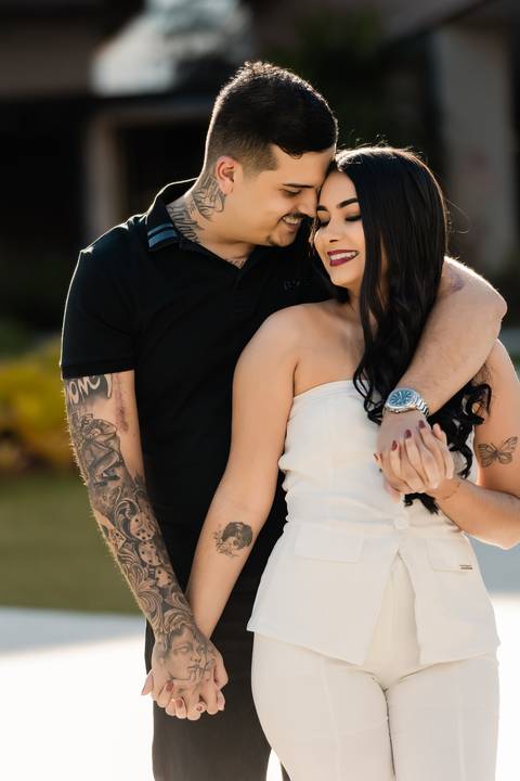 pre-wedding-araxa-minas-noiva-noivo-ensaio-namorados-fotografo-fotografias-daniel-custodio-buque-vestido-horizonte-perdido-amor-love-buque-atelie-cerimonial-cerimonia-por-do-sol-padrinhos-madrinhas-aliança-civil-casar-chacara-buffet-make-maquiagem-amor-oi'