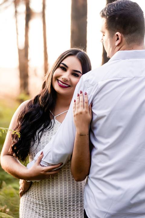 pre-wedding-araxa-minas-noiva-noivo-ensaio-namorados-fotografo-fotografias-daniel-custodio-buque-vestido-horizonte-perdido-amor-love-buque-atelie-cerimonial-cerimonia-por-do-sol-padrinhos-madrinhas-aliança-civil-casar-chacara-buffet-make-maquiagem-amor-oi'