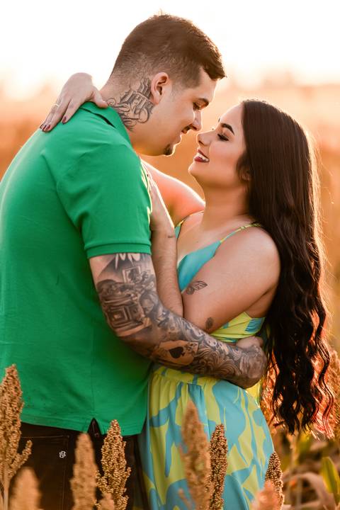 pre-wedding-araxa-minas-noiva-noivo-ensaio-namorados-fotografo-fotografias-daniel-custodio-buque-vestido-horizonte-perdido-amor-love-buque-atelie-cerimonial-cerimonia-por-do-sol-padrinhos-madrinhas-aliança-civil-casar-chacara-buffet-make-maquiagem-amor-oi'